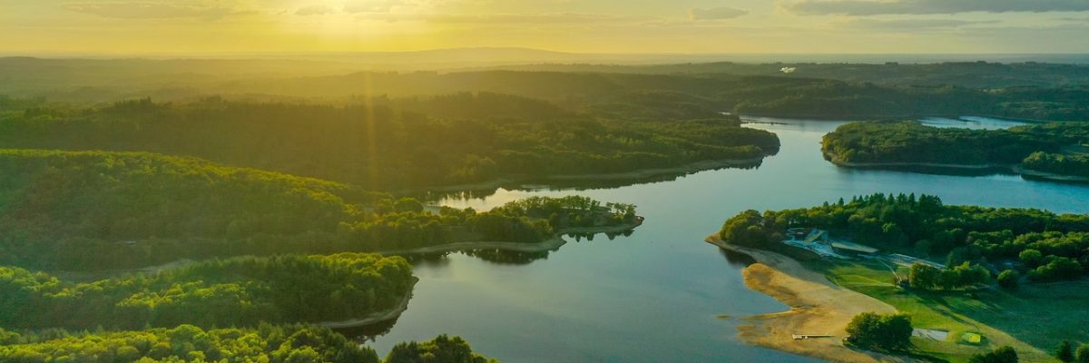 sunlight, lake, landscape-5499389.jpg