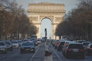 paris, arc de triomphe, traffic jam-4116613.jpg