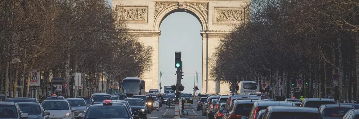paris, arc de triomphe, traffic jam-4116613.jpg